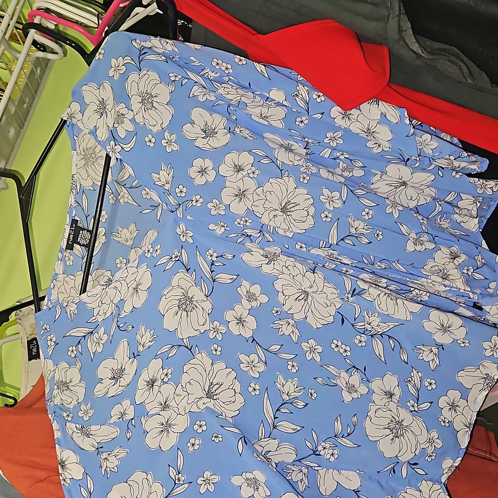 Rue 21 shirt